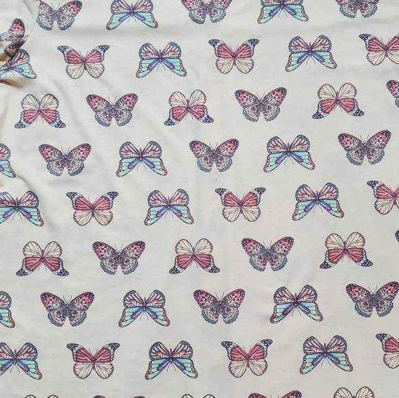 LuLaRoe Collared Button Up Long Sleeve Top With Butterflies - Picture 12 of 12